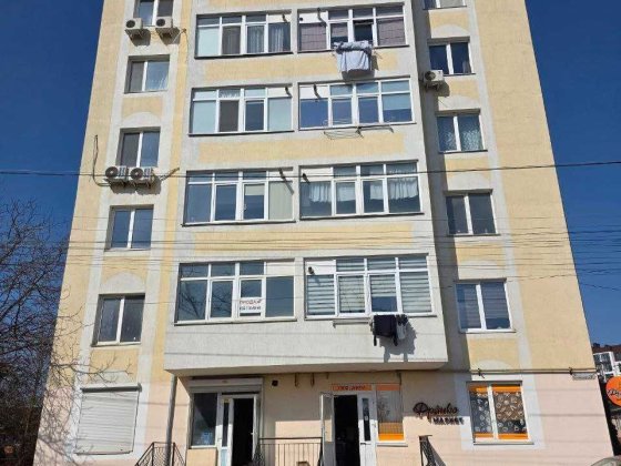 Оренда фасадного комерційного прим.85м2_VD Івано-Франківськ