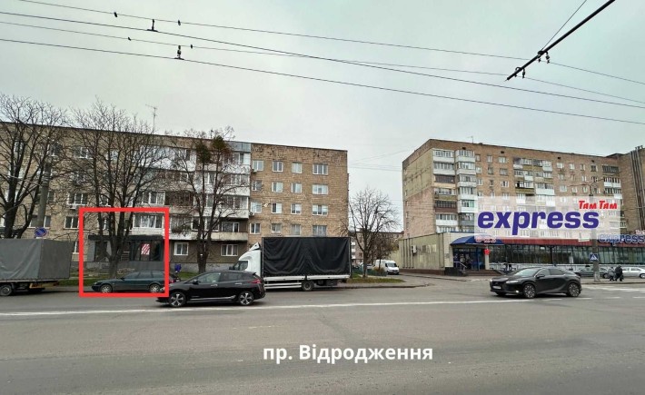 Оренда фасадного приміщення по пр. Відродження - фото 1