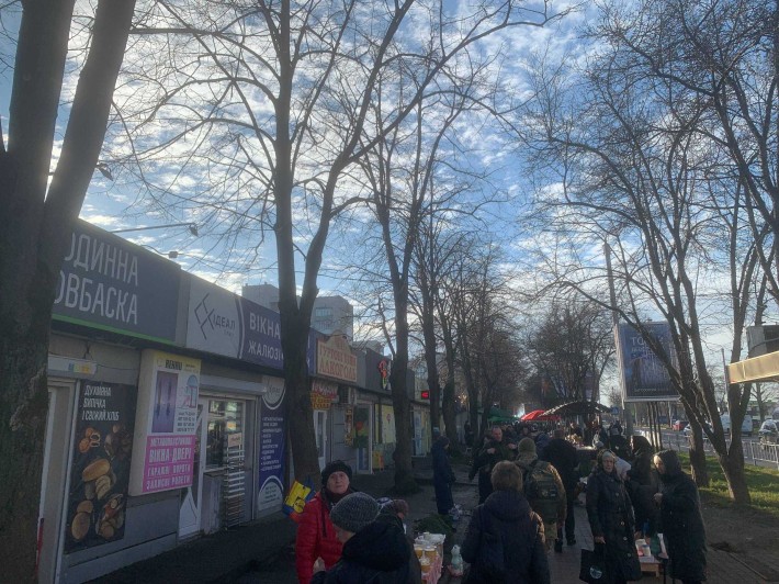 Оренда комерційного приміщення Мазепи Базарчик - фото 1