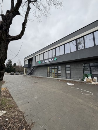 Оренда фасадних комерційних приміщень 100м2 та 450м2 Луцьк - фото 1