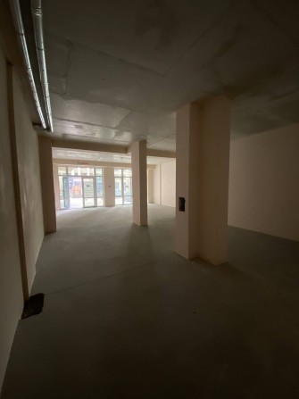 Фасадне приміщення 84 м² в Центральний парк. ТОП Локація! - фото 1