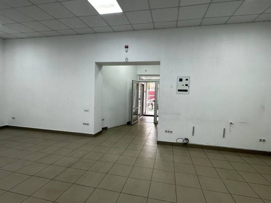 Оренда фасадного приміщення в центрі міста 58 м2 Івано-Франківськ