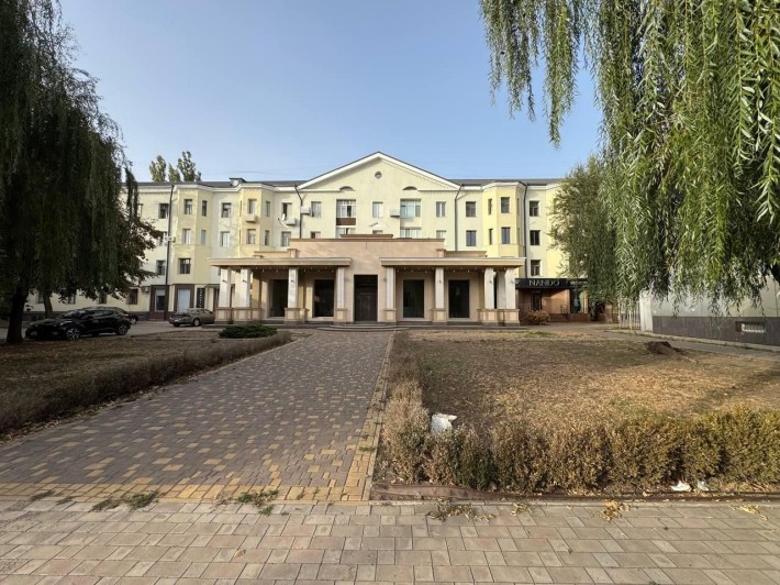 Оренда магазину в центрі міста, пр.Університетський. - фото 1