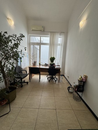 Оренда приміщення, офісу в центрі міста, площа 40 м.кв - фото 1