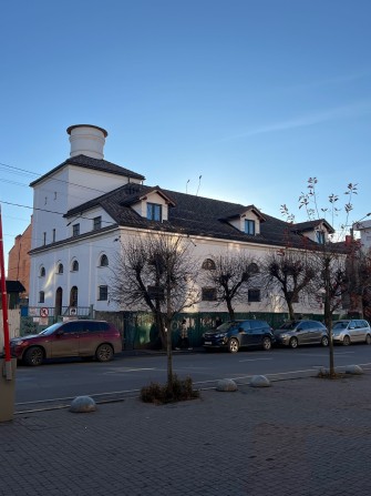 Оренда приміщення в центрі по вул. Гузара, 28 (840 м) - фото 1