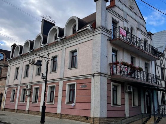 Оренда все приміщення центр 620 м2 Луцк