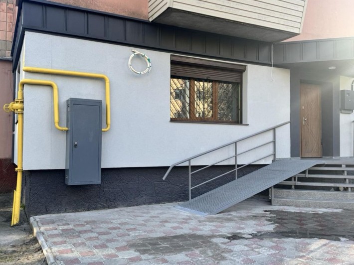 Оренда комерційного приміщення , вул  Київська - фото 1