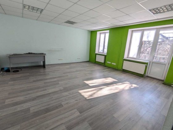 Здам приміщення 50 м.кв. Ст. Бандери Ровно