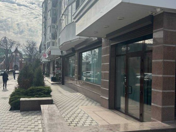 Надам в оренду комерційне приміщення в центрі міста Полтава