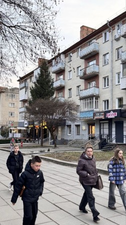 Оренда 30 м2 в самому центрі Рівного - фото 1