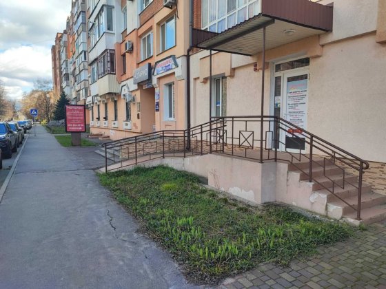Сдам в аренду кабинет  в центре города , 1 этаж Полтава