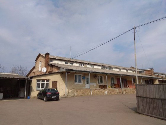 Оренда виробничого приміщення 175  м.кв. район Ювілейний, власна територія, капітальна споруда. Рівне