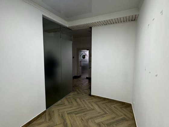 ЦЕНТР 10м2 Здам ОФІС з Ремонтом на 2 поверсі за ХОРОШОЮ Цною Рівне