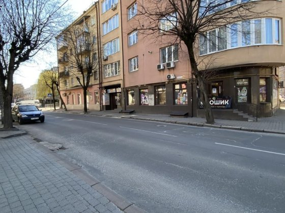 Оренда фасадного приміщення по вул.Коновальця Івано-Франківськ