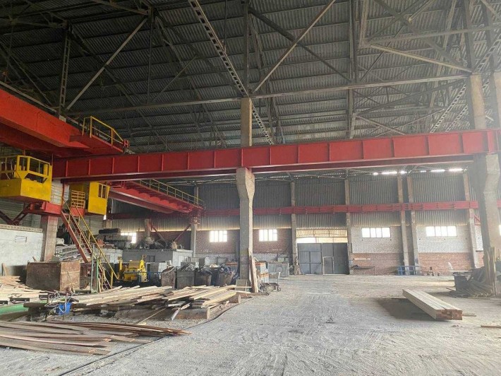 Здається в оренду половина ангару 450м2 є вантажний кран балкаSB - фото 1