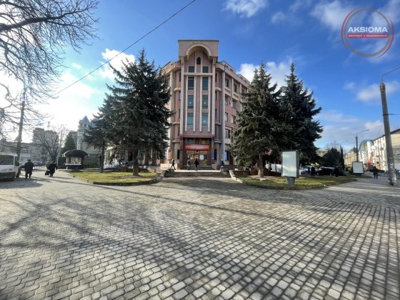 Без комісії.Оренда цілого поверху під офіс--і Івано-Франківськ