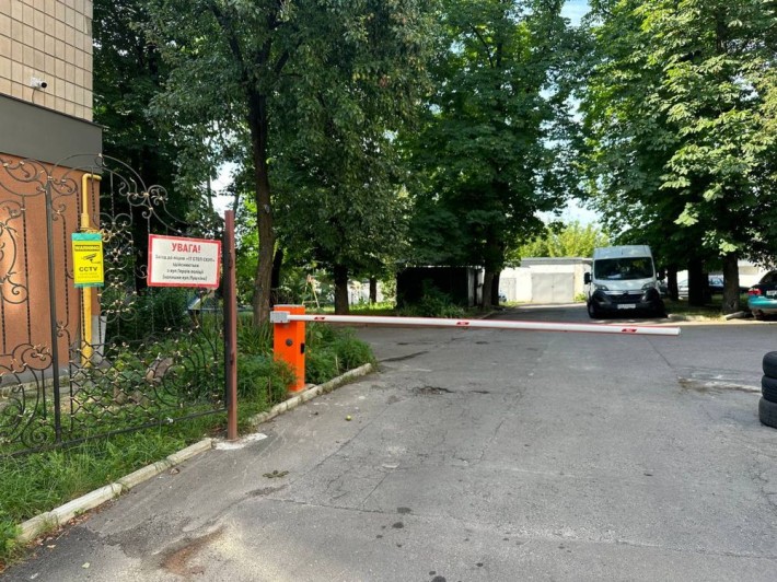 Оренда під склад або під гараж в центрі міста. - фото 1