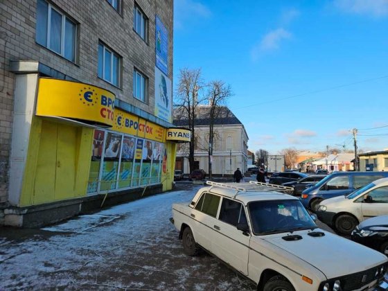 300 м2 р-н Центрального ринку
