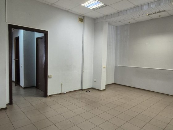Продаж/оренда приміщення по вул.Новомістенській