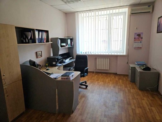 322 м2, офіс, Центр міста, 1 поверх.