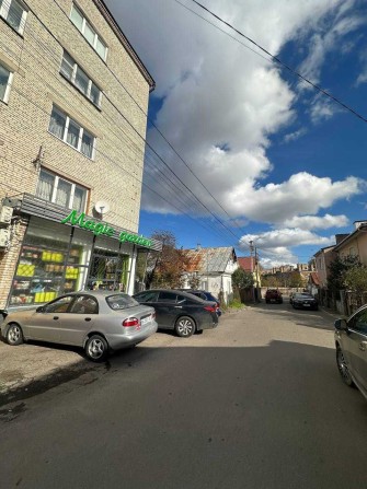 БОЯРКА 53м2 Здам КУТОВЕ приміщення з Панорамними вікнами біля ЗУПИНКИ - фото 1