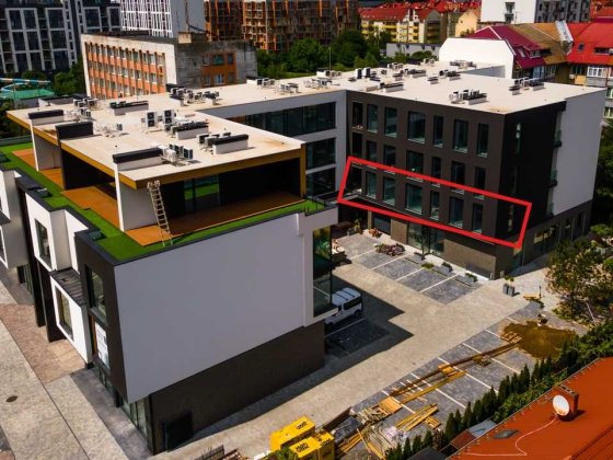 Оренда офісу 279 м² з ремонтом у бізнес-центрі UBC, Ужгород | 3 поверх – BC 222 | Комерційні приміще Ужгород