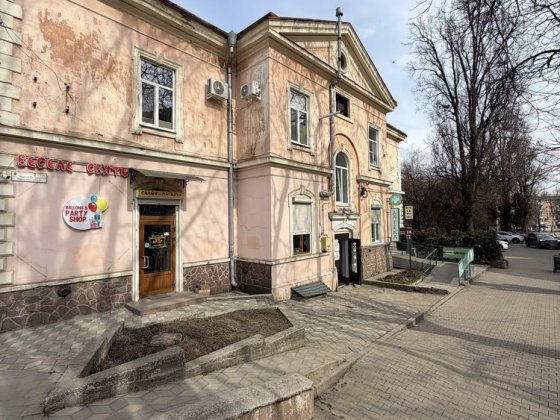 Здається приміщення на Проспекті  65 квадратів Черновцы