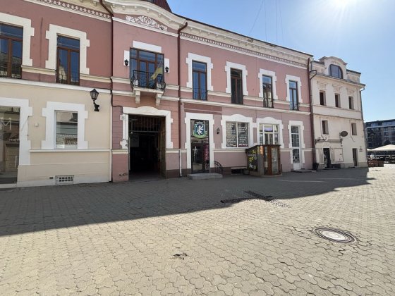 Оренда приміщення в центрі Корзо Ужгород