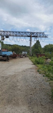 Відкритий майданчик з твердим покриттям, козловим краном та жд підїзд - фото 1
