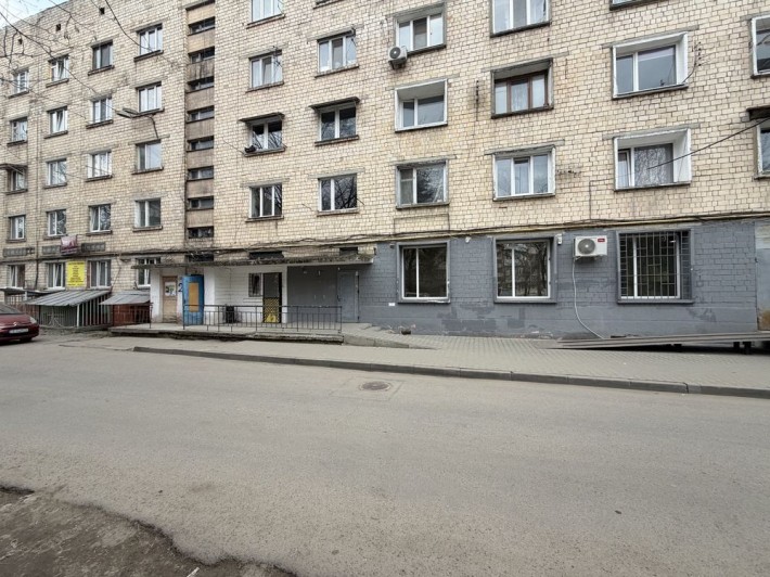 Здається приміщення вул Комарова топ локація - фото 1