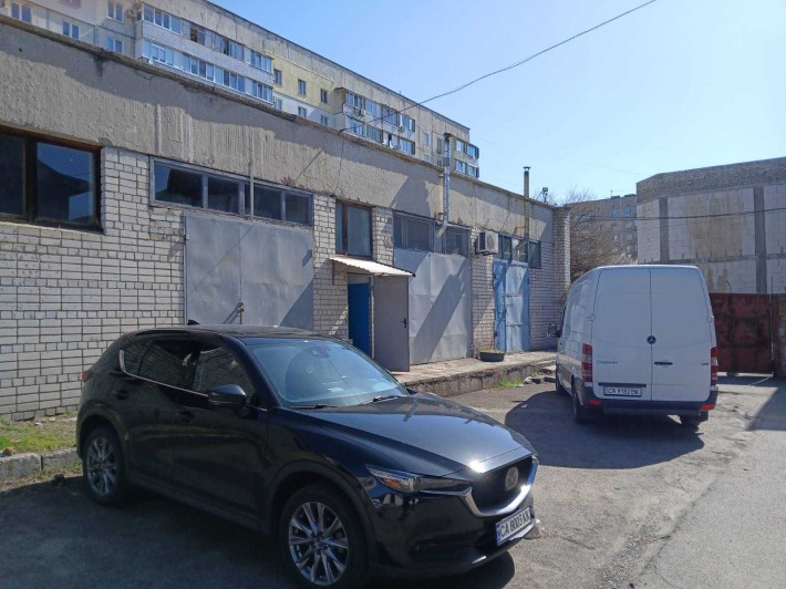 Складське приміщення, можливо під обслуговування авто. - фото 1
