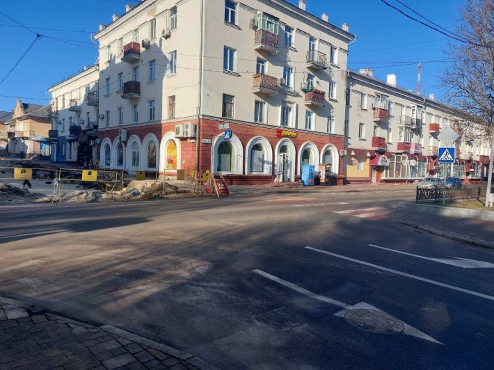 Оренда м. Чернігів вул. Миру 24 (349,6 м.кв.) - фото 1