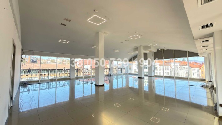 Оренда комерційного приміщення в самому центрі міста | 380м², 4 поверх - фото 1