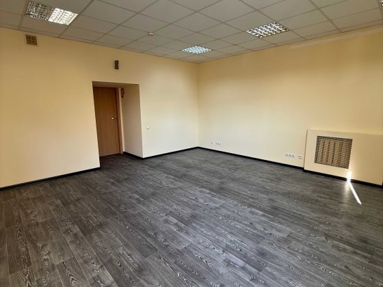 Здам в оренду офісне приміщення м. Лівобережна