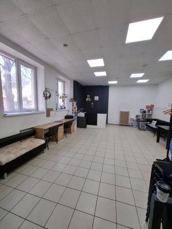 Оренда приміщення у центрі  міста  94,3 м кв.  з а/о - фото 1