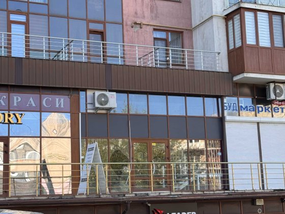 Оренда Фасадного комерційного приміщення Черновцы