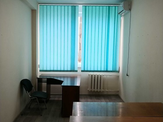 Здамв оренду офісне приміщення біля метро Лівобережна