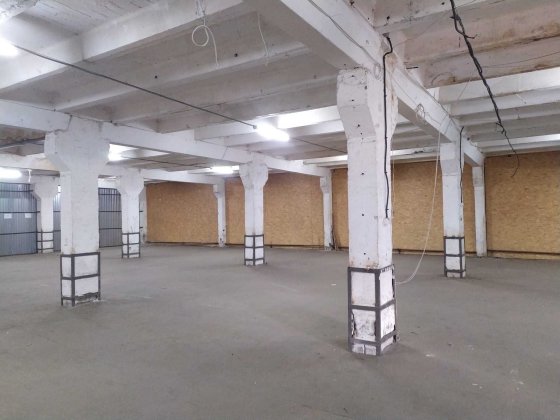 Від власника. Оренда. Склад. 590 кв. 1-й поверх з рампою.