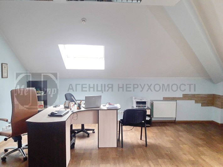 Здам в оренду офіс 32,3 м2 в центрі міста, вул. Б. Вишневецького - фото 1