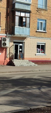 Оренда приміщення з фасадним входом - фото 1