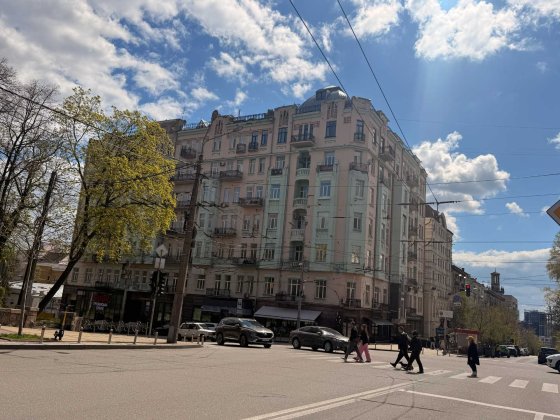 Оренда приміщення 215 м², центр, вул. Володимирська