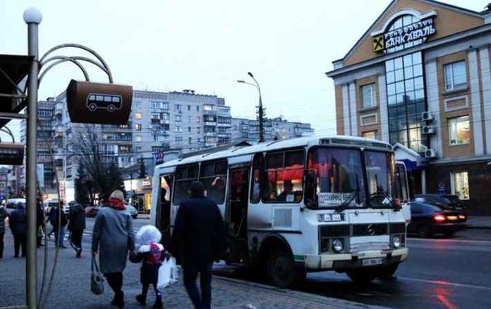 Оренда, торгова площа, вул. Замостянська - фото 1