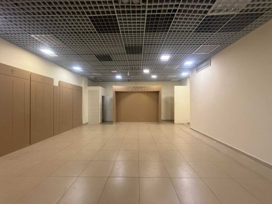 Власник! Без комісії! Здам торгову площу 67 м2 в ТРЦ, вул.Сверстюка, метро Лівобережна 2 хв