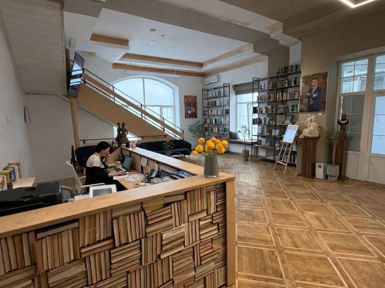 Оренда будівлі 850м2 під офіс, посольство, представництво, школу, Печерський р-н