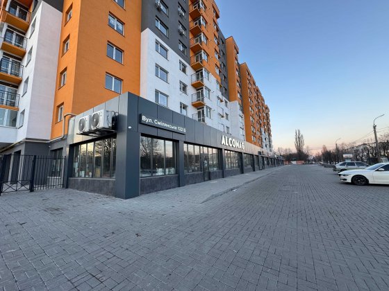 Фасадне приміщення по вул. Смілянська, ЖК Андора Черкассы