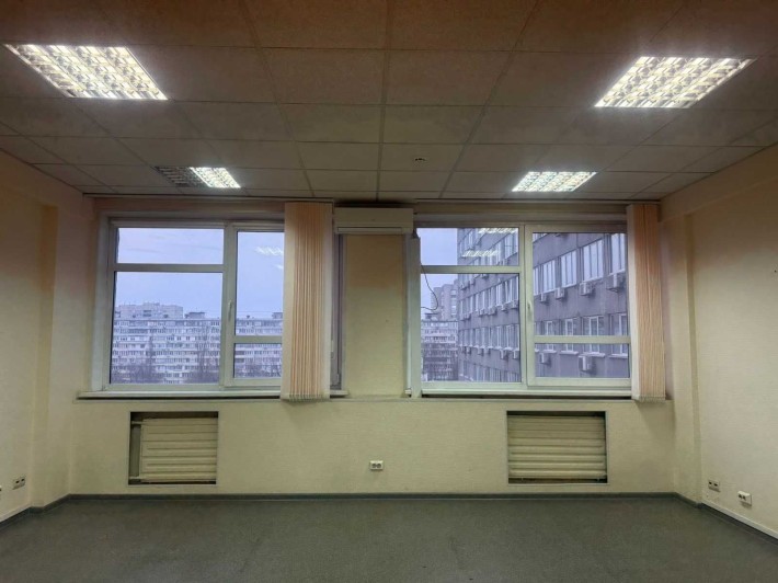Здам офіс в БЦ 36м2 на 6 поверсі, з ПДВ, без залогового місяця, вул.Сверстюка, метро Лівобережна 5хв - фото 1