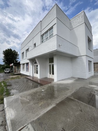Оренда  офіс чи магазин!! Світло НЕ вимикають. 130кв.м на Чигиринській - фото 1