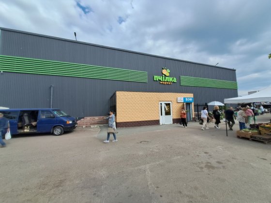 Оренда  приміщення 280м2 (100грн/м2) на Ринку "НИВА" ( ел.17КВТ) Чернигов
