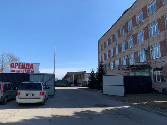 Здається в оренду складське приміщення площею 170 та 135 м² Чернігів