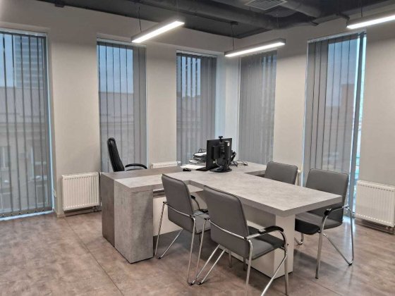 Престижний офіс 670 м² у центрі Дніпра — Бізнес-центр STROOM Дніпро